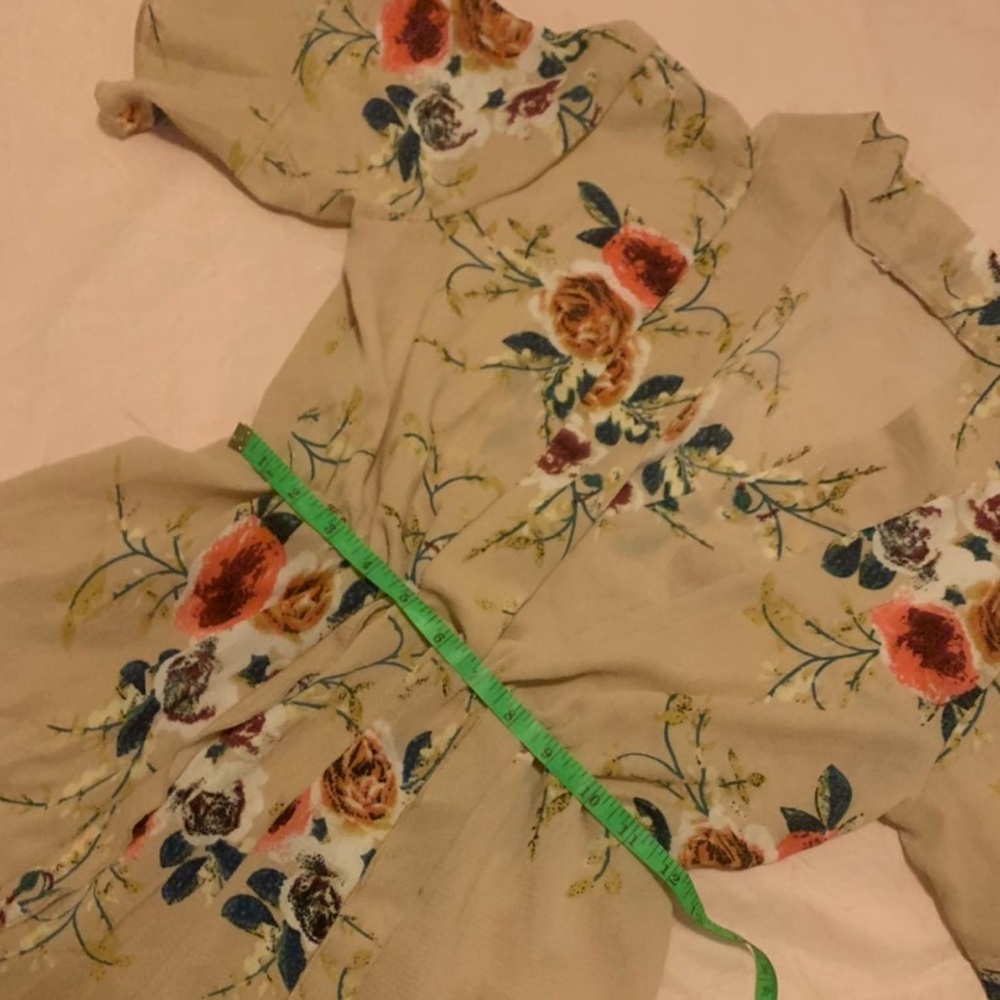Boutique floral romper size small new without tag